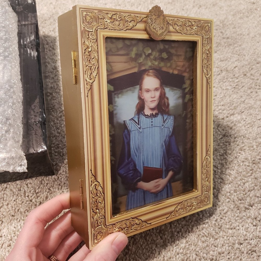 Ariana Dumbledore Secret Compartment Picture Frame